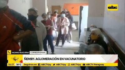 Desorganización y aglomeración en vacunatorio de Ñemby - A la gran 730 - ABC Color