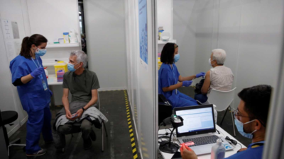 Madrid comenzará a vacunar a personas de 50 a 55 años | El Independiente