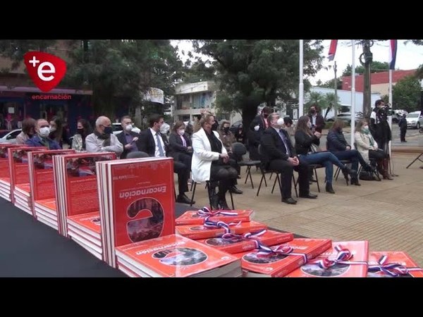ESCRITOR PRESENTA LIBRO QUE NARRA 400 AÑOS DE HISTORIA DE ENCARNACIÓN
