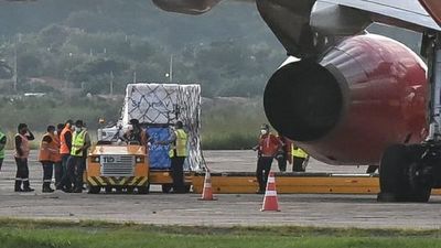 Gobierno espera recibir 484.000 vacunas más en mayo