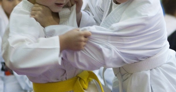 Niño de 7 años queda en coma tras clase de Judo en que lo arrojaron 27 veces al suelo - C9N