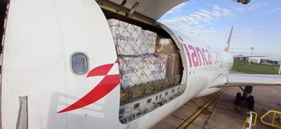 Arribó nuevo lote de 40.000 dosis de vacunas Sputnik V