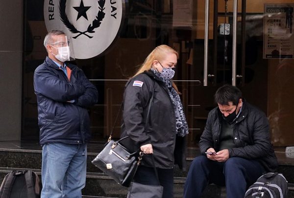 Paraguay registra 2.181 nuevos positivos de covid-19 y 55 fallecidos