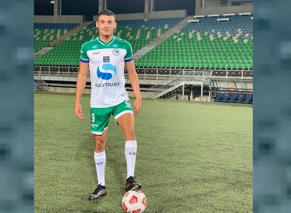 Crónica / ARNALDO CASTILLO: “SIEMPRE QUISE DARLE UN SUELDO A MAMÁ”