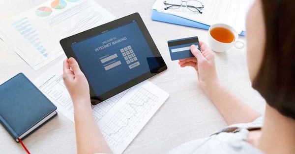 La Nación / La priorización de gastos incide en uso de las tarjetas de crédito