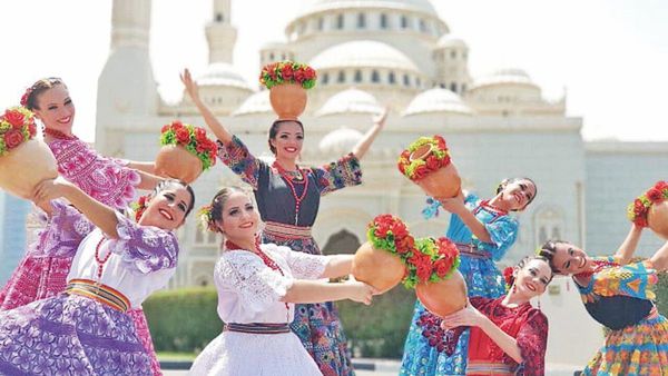 Paraguayos rinden tributo a fiesta nacional  en EEUU