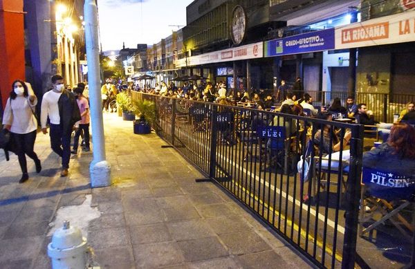 El día feriado llenó de vida a la Capital gracias a la gastronomía - Nacionales - ABC Color