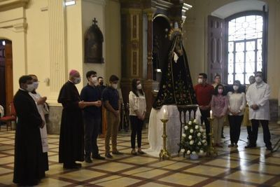 Misa Réquiem en recordación de fallecidos durante la pandemia - Notas - ABC Color
