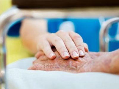 “Una carta de despedida a mamá”: la recomendación de especialistas para duelo en tiempos de COVID | Ñanduti