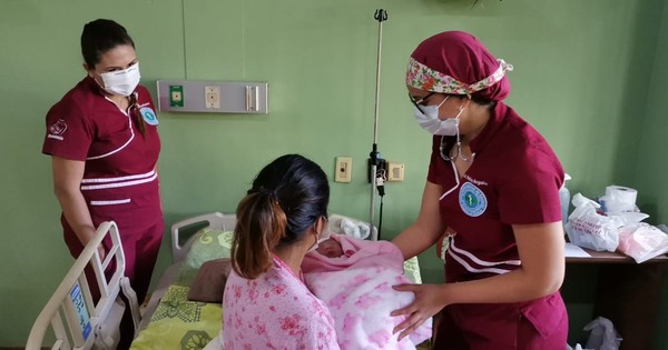 La Nación / La maternidad en tiempos de pandemia
