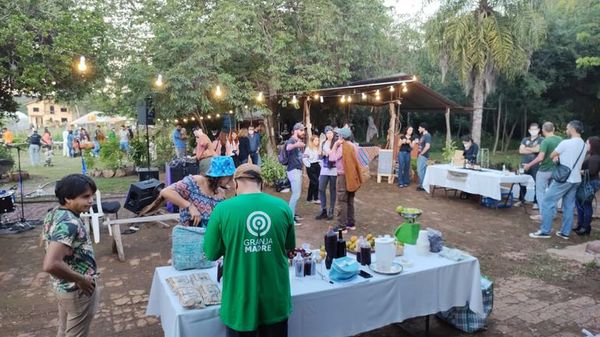 Exitosa exposición de cannabis en Granja Madre de Luque - Nacionales - ABC Color