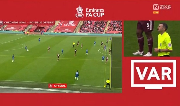 El fuera de juego milimétrico que condena al Chelsea sobre la hora