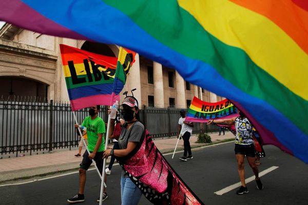 “Queremos existir”, gritan los LGBTI contra su “invisibilización” en Panamá - Mundo - ABC Color