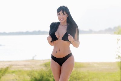 Crónica / SHIRLEY REYES. “Dejarlo todo por amor no valió la pena”