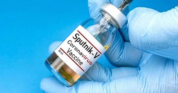 La Nación / Laboratorios esperan ok para producir Sputnik V