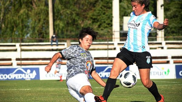 Intensa lucha en el torneo femenino