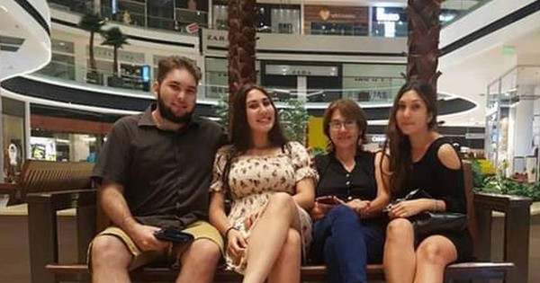 La Nación / El amor de mamá todo lo puede, más allá del dolor