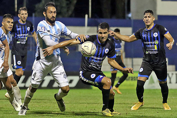 En Itauguá no se sacaron ventaja: 12 de Octubre y Guaireña FC igualaron 1-1.
