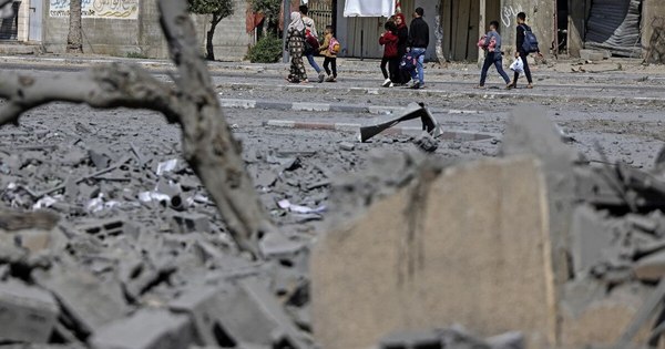 La Nación / Bombardeos israelíes matan a 40 palestinos en Gaza, antes de reunión de la ONU