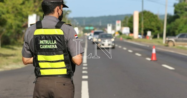 La Nación / Feriado largo: Caminera registra fallecidos, accidentes y vehículos demorados