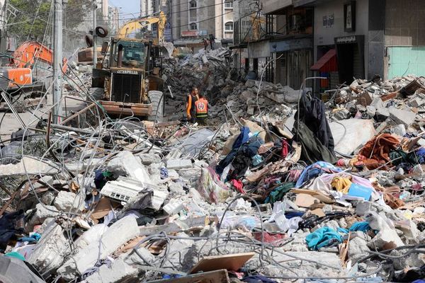 Ascienden a 42 los civiles muertos tras ataque israelí en Gaza esta madrugada - Mundo - ABC Color