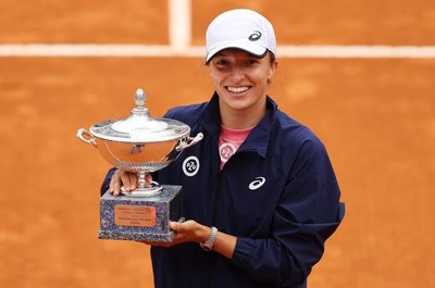 Iga Swiatek aplasta a Karolina Pliskova y es campeona del ATP de Roma