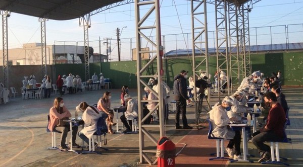 MUNDO | Brasil vacuna contra covid a toda una ciudad para un estudio inédito