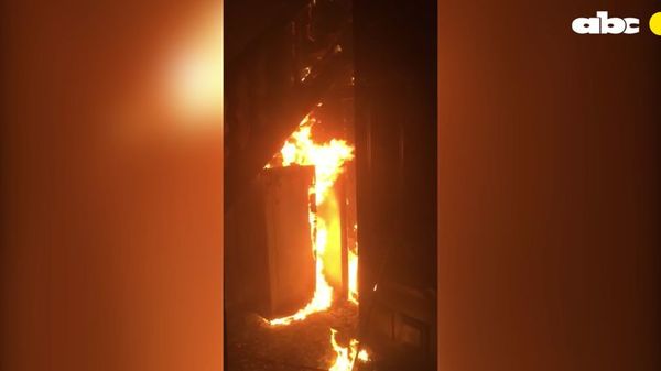 Tras incendio, arzobispo Valenzuela reclama al Gobierno y recuerda que el año pasado ya denunciaron “situación catastrófica” de la Catedral - Nacionales - ABC Color