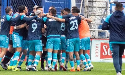 Con Matías Rojas, Racing se metió a semifinales en la Copa de la Liga