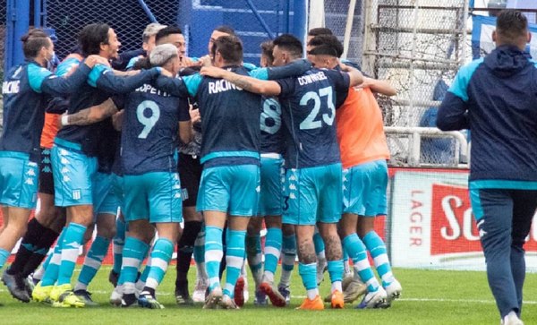 Con Matías Rojas, Racing se metió a semifinales en la Copa de la Liga