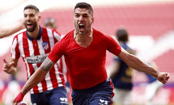 Suárez rescata al Atlético y lo pone a un pasito de ser campeón