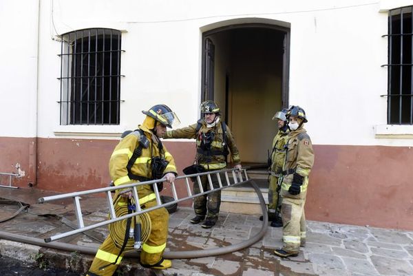 Incendio en catedral fue por falla de electrodoméstico, según Arquidiócesis - Nacionales - ABC Color