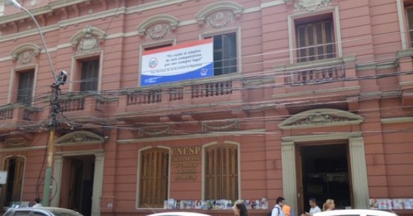 La Nación / Cámara rechaza aplicación retroactiva de normas