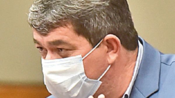 Colorados protegen a sospechados, pero sancionan a los “charlatanes”