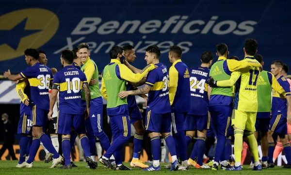 Boca Juniors corta la mala racha y elimina a River Plate en penales