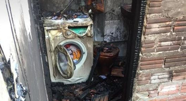INCENDIO DE VIVIENDA EN ARROYO PORÃ, MUJER APUNTA A SU EX.