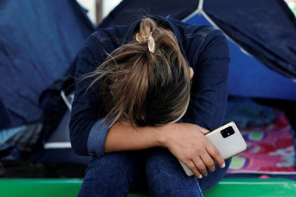 Más de 120 niños huérfanos va dejando el COVID-19 en Paraguay