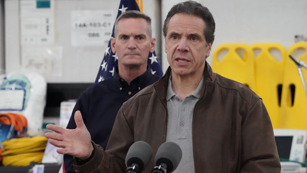 Nueva York anunció que las personas vacunadas ya no deberán utilizar mascarillas