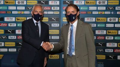 Mancini renueva como seleccionador italiano hasta 2026