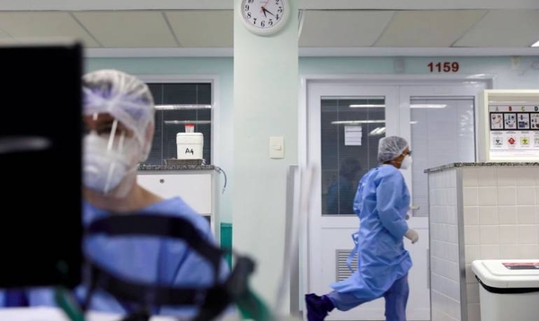 Diario HOY | Brasil reporta menos de 800 muertes por covid por primera vez en casi 80 días