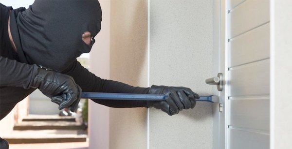 Crónica / DEFENDIÓ SU CASA. Acertó a ¿ladrón?: le quieren meter preso