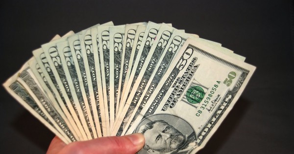 La Nación / Dólar arranca la 2ª parte de mayo estable en G. 6.700 minorista
