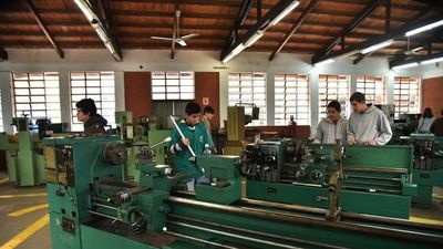 Exigen al MEC plan para colegios técnicos
