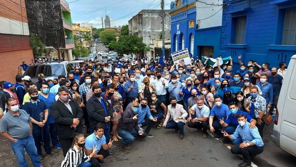 Salyn refuerza la  alianza interna en Central y Capital