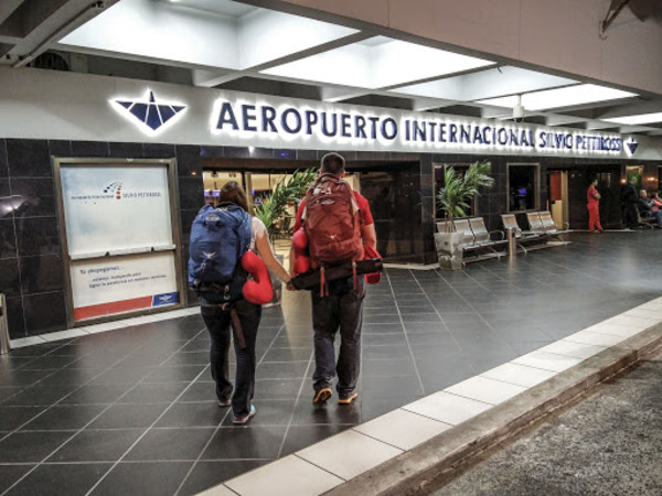 LOS BANDOLEROS DE LOS AEROPUERTOS PARAGUAYOS - La Voz del Norte