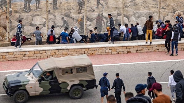 España envió de regreso a Marruecos a unos 2.700 migrantes | OnLivePy