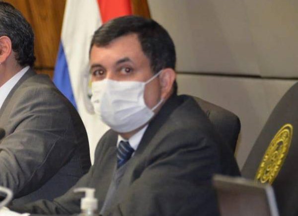 Gobernaciones bajo lupa por no invertir en combate al Covid - ADN Digital