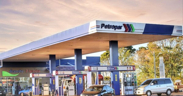 La Nación / Petropar no modificará los precios de sus combustibles por ahora