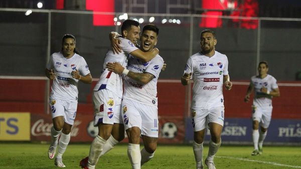 Nacional sigue vivo y rajó al Decano