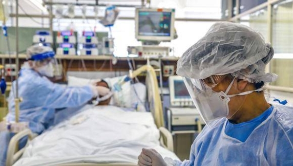 Diario HOY | Salud y sociedades científicas evalúan actualizar protocolo para atención de pacientes COVID